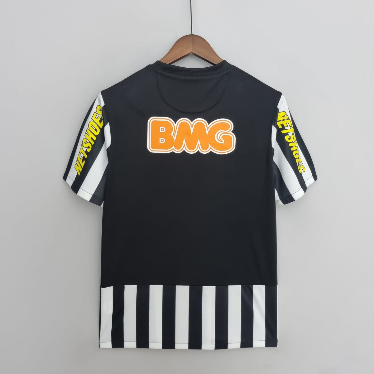 Santos FC 2013 Away Jersey – Black & White Stripes Nike Banco BMG Netshoes Retro Brasileirão Football Shirt | Neymar Era Classic Santos Kit
