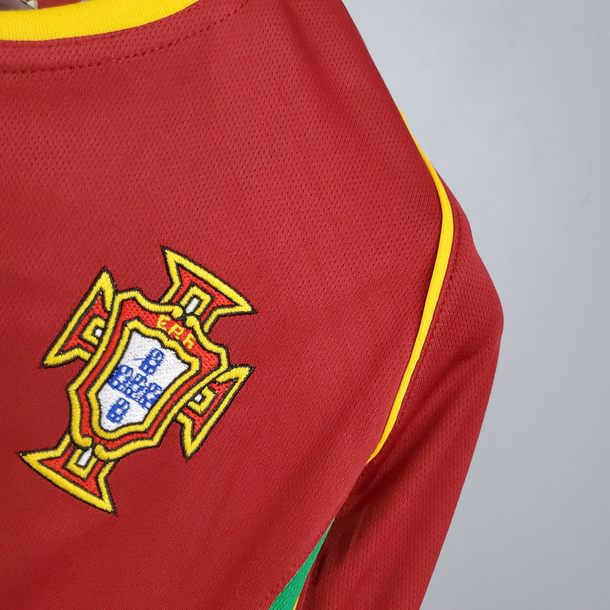 Portugal 2002 Home Jersey – Red Nike Dri-FIT Green Side Panel Retro 2002 FIFA World Cup Football Shirt | Figo Rui Costa Pauleta Classic A Selecao das Quinas Kit